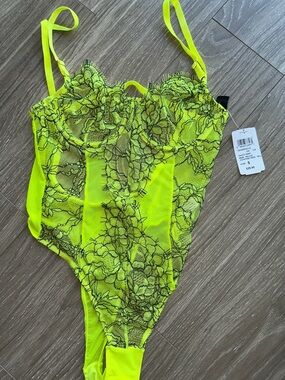 Fashion Nova Neon Yellow & Black Lace Bodysuit